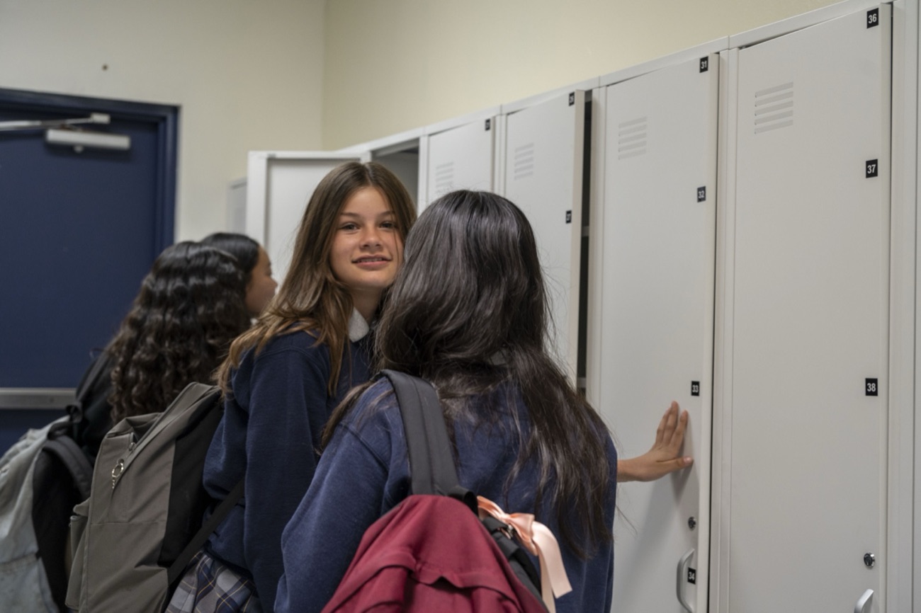 South Hills Academy の校舎で過ごす生徒たち